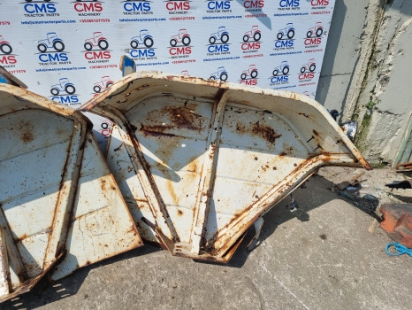 Ford 5000, 6000, 7000 Mudguard Pair As Pictures, 82008463, 82008463 - Spārns: foto 3 Ford 5000, 6000, 7000 Mudguard Pair As Pictures, 82008463, 82008463 - Spārns: foto 3