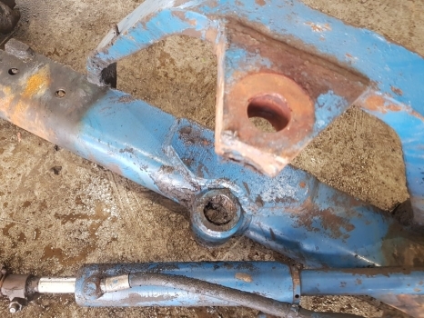 Ford 5610, 6410, 6610, 7610 Front Axle Complete 2wd - Priekšējā ass - Traktors: foto 5 Ford 5610, 6410, 6610, 7610 Front Axle Complete 2wd - Priekšējā ass - Traktors: foto 5