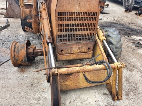 Ford 655c Engine, Front, Rear Axle, Backhoe, Transmission, Hydraulic Parts - Ekskavators-iekrāvējs: foto 2 Ford 655c Engine, Front, Rear Axle, Backhoe, Transmission, Hydraulic Parts - Ekskavators-iekrāvējs: foto 2
