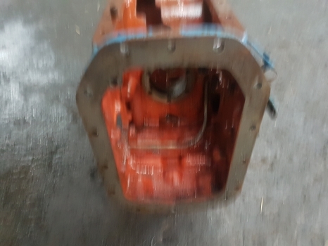 Ford 6610, 10 Series, 6710, 5610 Rear Axle Housing E1nn4024cb, E5nn4032ha - Aizmugurējā ass - Traktors: foto 3 Ford 6610, 10 Series, 6710, 5610 Rear Axle Housing E1nn4024cb, E5nn4032ha - Aizmugurējā ass - Traktors: foto 3