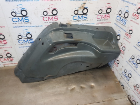 Ford 6635, 7635, 5635, 4835, 4635, Cab Interior Panel 82007427 - Kabīne un interjers: foto 2 Ford 6635, 7635, 5635, 4835, 4635, Cab Interior Panel 82007427 - Kabīne un interjers: foto 2