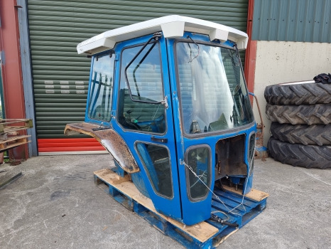 Ford 7810, 7910, 8210, Complete Super Q Cab Series 2, Complete Cab Cab No60 - Kabīne: foto 1 Ford 7810, 7910, 8210, Complete Super Q Cab Series 2, Complete Cab Cab No60 - Kabīne: foto 1