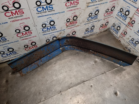 Ford 7840, 6640, 40 Series, Cab Mudguard Pair 82003106, 82003105 - Spārns: foto 4 Ford 7840, 6640, 40 Series, Cab Mudguard Pair 82003106, 82003105 - Spārns: foto 4