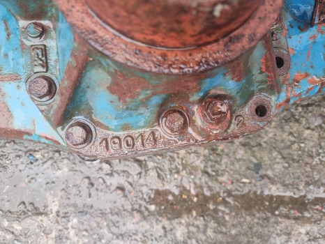 Ford 7840, 6640, 5640 Front Axle Housing Car125160, Car128939, 82850149, 19013 - Priekšējā ass: foto 5 Ford 7840, 6640, 5640 Front Axle Housing Car125160, Car128939, 82850149, 19013 - Priekšējā ass: foto 5