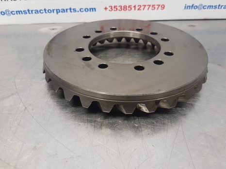 Ford 7840, 8240, 8340 Bevel Crown Gear Only 31t Car65705, 81863255 - Priekšējā ass - Traktors: foto 5 Ford 7840, 8240, 8340 Bevel Crown Gear Only 31t Car65705, 81863255 - Priekšējā ass - Traktors: foto 5