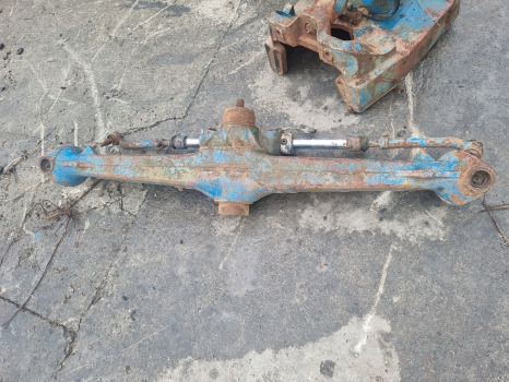 Ford 8240, 8340 Carraro 709/hd Front Axle Beam Housing With Differential 19015 - Asis un rezerves daļas: foto 1 Ford 8240, 8340 Carraro 709/hd Front Axle Beam Housing With Differential 19015 - Asis un rezerves daļas: foto 1