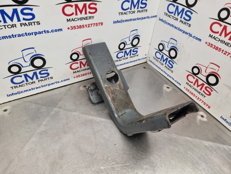 Ford 8340, 40 Series,fuel Tank Support Bracket Front E9nn9053ba14m, 83998744 - Degvielas tvertne: foto 1 Ford 8340, 40 Series,fuel Tank Support Bracket Front E9nn9053ba14m, 83998744 - Degvielas tvertne: foto 1