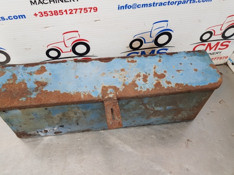 Ford Fordson Major, Super Major, Power Major Toolbox, Box E1addn16312tb - Kabīne un interjers: foto 3 Ford Fordson Major, Super Major, Power Major Toolbox, Box E1addn16312tb - Kabīne un interjers: foto 3