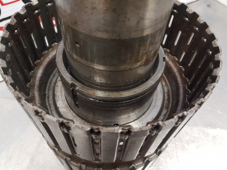Ford New Holland 40 And Ts Series Rear Clutch Housing, 82036853, 82016096 - Sajūgs un rezerves daļas - Lauksaimniecības tehnika: foto 5 Ford New Holland 40 And Ts Series Rear Clutch Housing, 82036853, 82016096 - Sajūgs un rezerves daļas - Lauksaimniecības tehnika: foto 5