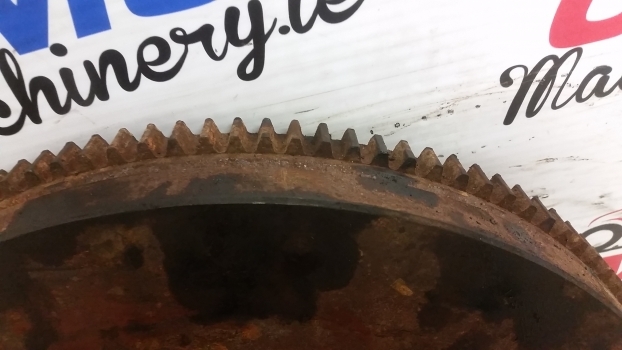 Ford New Holland 40, Ts, 7840 Engine Flywheel Assembly E9nn6375cb, 81866593 - Spararats - Traktors: foto 3 Ford New Holland 40, Ts, 7840 Engine Flywheel Assembly E9nn6375cb, 81866593 - Spararats - Traktors: foto 3