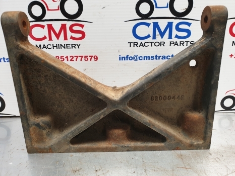 Ford New Holland 60,m,tm And Mxm Bonnett Bracket 82000442,82004663 - Motora pārsegs - Traktors: foto 2 Ford New Holland 60,m,tm And Mxm Bonnett Bracket 82000442,82004663 - Motora pārsegs - Traktors: foto 2