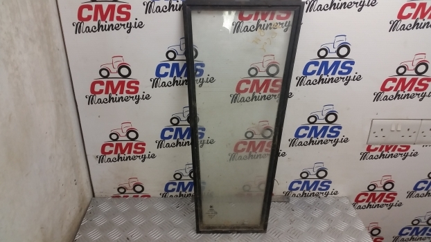 Ford New Holland Cab Low Panel Glass With Frame Rh 83931985 E2nn94000r68aa - Logs un rezerves daļas - Traktors: foto 1 Ford New Holland Cab Low Panel Glass With Frame Rh 83931985 E2nn94000r68aa - Logs un rezerves daļas - Traktors: foto 1
