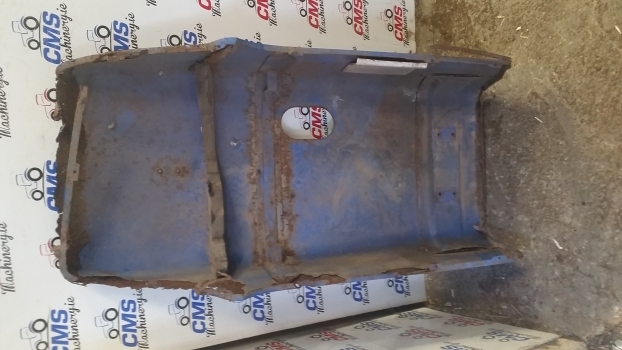 Ford New Holland Ts110, Ts80, Ts90, Ts90e, Ts100 Engine Hood, Bonnet 82013030 - Motora pārsegs - Traktors: foto 4 Ford New Holland Ts110, Ts80, Ts90, Ts90e, Ts100 Engine Hood, Bonnet 82013030 - Motora pārsegs - Traktors: foto 4