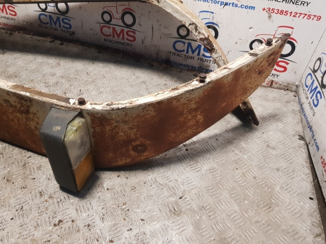 Ford Sq Cab, 10, Tw, 30 6610 Mudguard Fender Kit E4nn16313db, E4nn16312eb - Spārns: foto 2 Ford Sq Cab, 10, Tw, 30 6610 Mudguard Fender Kit E4nn16313db, E4nn16312eb - Spārns: foto 2