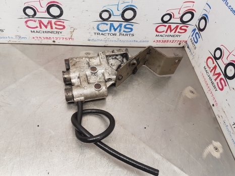 Ford Tw, Ts, 40, 10, 7840 Series Hydraulic Spool Coupling E9nnr963ab , 87382001 - Hidraulika - Traktors: foto 3 Ford Tw, Ts, 40, 10, 7840 Series Hydraulic Spool Coupling E9nnr963ab , 87382001 - Hidraulika - Traktors: foto 3