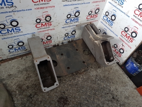 Hyundai Robex 130lc-3, R130lc3, R130w3 Control Panel Assy 71e6-25032, 71e6-25012 - Kabīne un interjers - Traktors: foto 2 Hyundai Robex 130lc-3, R130lc3, R130w3 Control Panel Assy 71e6-25032, 71e6-25012 - Kabīne un interjers - Traktors: foto 2
