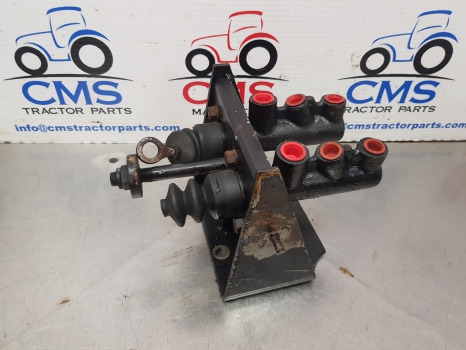 International Case 885 Xl, 85, Case 4200, Brake Master Cylinder 1287843c91 - Bremžu cilindrs - Lauksaimniecības tehnika: foto 3 International Case 885 Xl, 85, Case 4200, Brake Master Cylinder 1287843c91 - Bremžu cilindrs - Lauksaimniecības tehnika: foto 3