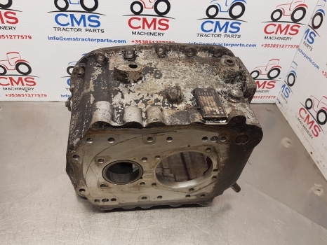 Jcb 1135, 2125, 2135, 3220 Transmission Housing 8875472, 454/85001, 454/85200 - Pārnesumkārba un rezerves daļas - Traktors: foto 1 Jcb 1135, 2125, 2135, 3220 Transmission Housing 8875472, 454/85001, 454/85200 - Pārnesumkārba un rezerves daļas - Traktors: foto 1
