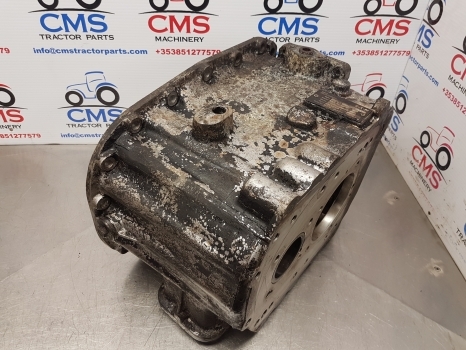 Jcb 1135, 2125, 2135, 3220 Transmission Housing 8875472, 454/85001, 454/85200 - Pārnesumkārba un rezerves daļas - Traktors: foto 2 Jcb 1135, 2125, 2135, 3220 Transmission Housing 8875472, 454/85001, 454/85200 - Pārnesumkārba un rezerves daļas - Traktors: foto 2
