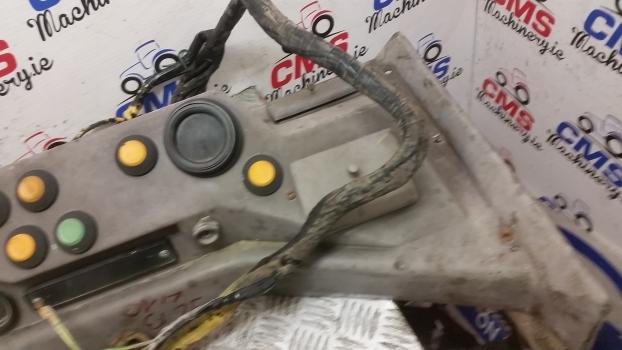 Jcb 410 Loader Instrument Panel With Switches And Wire - Mērinstrumentu panelis - Riteņu iekrāvējs: foto 5 Jcb 410 Loader Instrument Panel With Switches And Wire - Mērinstrumentu panelis - Riteņu iekrāvējs: foto 5