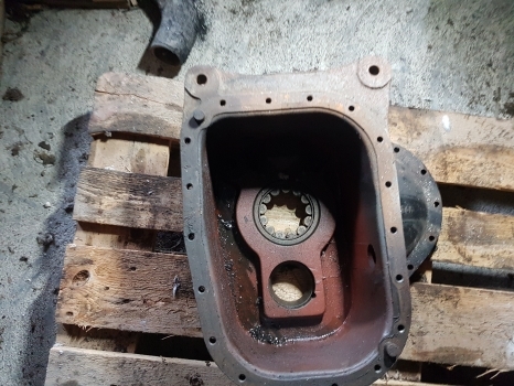 Jcb Fastrac 185ti, 145t, 125, 135t Transmission Housing 45485002, 454/85002 - Pārnesumkārba un rezerves daļas - Traktors: foto 2 Jcb Fastrac 185ti, 145t, 125, 135t Transmission Housing 45485002, 454/85002 - Pārnesumkārba un rezerves daļas - Traktors: foto 2