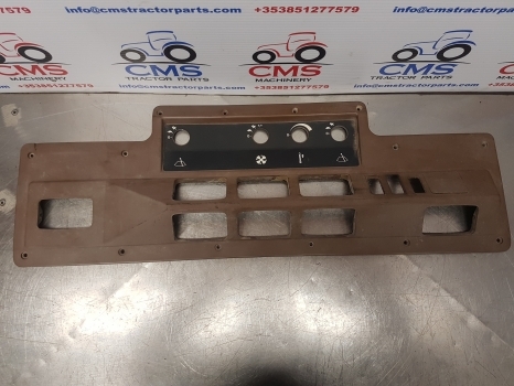 John Deere 2040, 3050, 2650, 2140 Air Vents Panel Re33620, Ar95969, R74205 - Kabīne un interjers - Traktors: foto 3 John Deere 2040, 3050, 2650, 2140 Air Vents Panel Re33620, Ar95969, R74205 - Kabīne un interjers - Traktors: foto 3