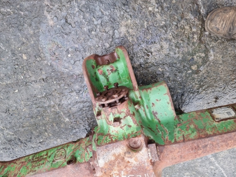 Priekšējā ass John Deere 2140, 2141, 2750, Apl345 Front Axle Housing Lh, Rh 4472453057: foto 7