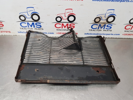 John Deere 3150, 3050, 3350, 2955, 3255, Engine Side Grille Rh L63527 - Radiatora reste: foto 3 John Deere 3150, 3050, 3350, 2955, 3255, Engine Side Grille Rh L63527 - Radiatora reste: foto 3