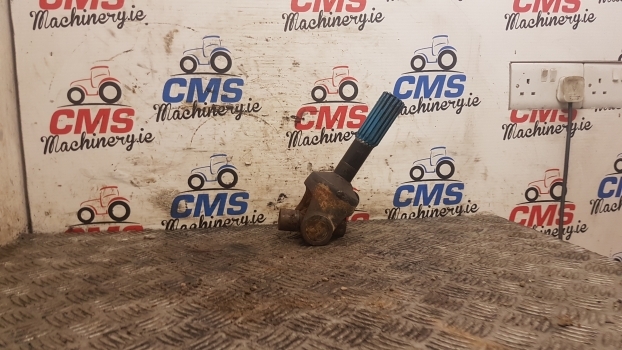 John Deere 3215, 3220 Front Fwd Drive Propeller Shaft - Kardānvārpsta - Traktors: foto 3 John Deere 3215, 3220 Front Fwd Drive Propeller Shaft - Kardānvārpsta - Traktors: foto 3