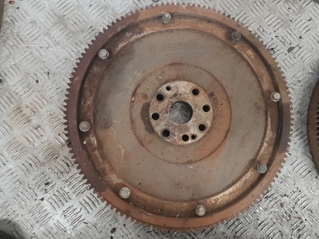 John Deere 3220, 3215, 3415, 3420 Telehandler Flywheel Assy R516568, R516568 - Spararats - Teleskopiskais iekrāvējs: foto 1 John Deere 3220, 3215, 3415, 3420 Telehandler Flywheel Assy R516568, R516568 - Spararats - Teleskopiskais iekrāvējs: foto 1