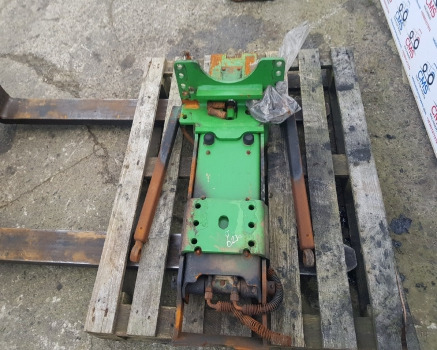 John Deere 6000 Series 6230 Pick Up Hitch For Parts Al171102, Al212818, Al222240 - Rāmis/ Šasija: foto 2 John Deere 6000 Series 6230 Pick Up Hitch For Parts Al171102, Al212818, Al222240 - Rāmis/ Šasija: foto 2