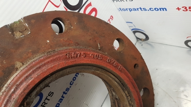 John Deere 6000 Series 6300, 6400, 6320, 6420 Front Axle Hub Bolt Plate L100238 - Rumba - Traktors: foto 2 John Deere 6000 Series 6300, 6400, 6320, 6420 Front Axle Hub Bolt Plate L100238 - Rumba - Traktors: foto 2