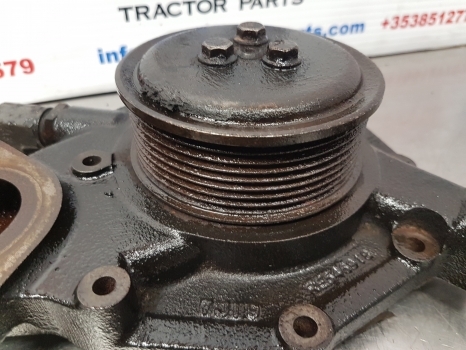 John Deere 6115m, 6115r, 6120, 6120r Water Pump Re523169, Re546918 - Dzesēšanas šķidruma sūknis - Traktors: foto 3 John Deere 6115m, 6115r, 6120, 6120r Water Pump Re523169, Re546918 - Dzesēšanas šķidruma sūknis - Traktors: foto 3