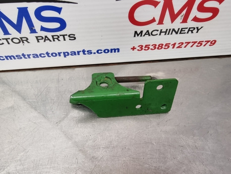 John Deere 6145r, 6m, 6r Series, Side Panel Hinge Lhsal220798, Al205181 - Virsbūve un ārpuse: foto 1 John Deere 6145r, 6m, 6r Series, Side Panel Hinge Lhsal220798, Al205181 - Virsbūve un ārpuse: foto 1