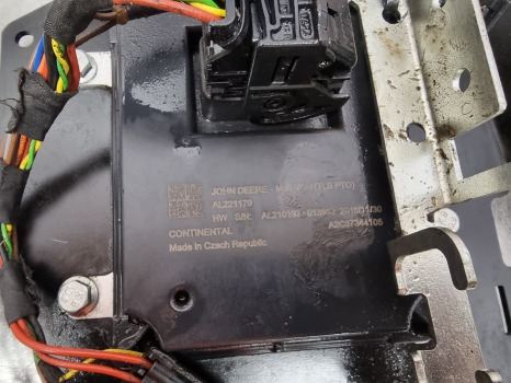John Deere 6145r, 6r Series, Ecu Multi Functional Controller Al210192, Al211937 - Elektroniskais vadības bloks (ECU): foto 3 John Deere 6145r, 6r Series, Ecu Multi Functional Controller Al210192, Al211937 - Elektroniskais vadības bloks (ECU): foto 3