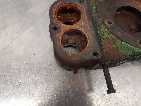 John Deere 6200, 6400, 6300, 7700, 7800 Water Pump Housing R102849 - Dzesēšanas šķidruma sūknis - Lauksaimniecības tehnika: foto 3 John Deere 6200, 6400, 6300, 7700, 7800 Water Pump Housing R102849 - Dzesēšanas šķidruma sūknis - Lauksaimniecības tehnika: foto 3