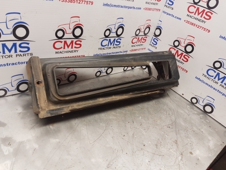 John Deere 6200, 6400 Cab Air Filter Box Lhs Al153005, Al158543, L75608 - Salona filtrs - Traktors: foto 1 John Deere 6200, 6400 Cab Air Filter Box Lhs Al153005, Al158543, L75608 - Salona filtrs - Traktors: foto 1