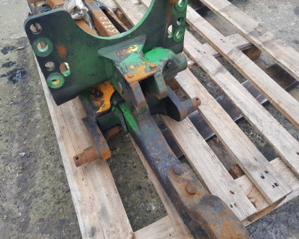 John Deere 6320 Pick Up Hitch Complete Al222240, Al212731, Al170952, Al170953, Al212731 - Rāmis/ Šasija: foto 4 John Deere 6320 Pick Up Hitch Complete Al222240, Al212731, Al170952, Al170953, Al212731 - Rāmis/ Šasija: foto 4