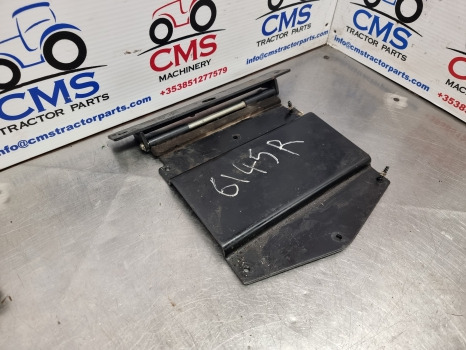 John Deere 6r, 6m Series, 6145r, 6130r Bonnet, Hood Hinge Bracket Al207042 - Virsbūve un ārpuse: foto 3 John Deere 6r, 6m Series, 6145r, 6130r Bonnet, Hood Hinge Bracket Al207042 - Virsbūve un ārpuse: foto 3