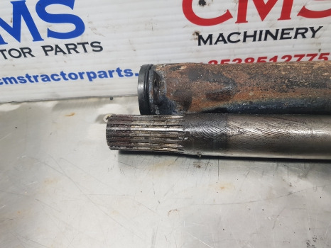 Kubota M5092 Front Axle Propeller Drive Shaft And Housing M5092 - Priekšējā ass: foto 5 Kubota M5092 Front Axle Propeller Drive Shaft And Housing M5092 - Priekšējā ass: foto 5