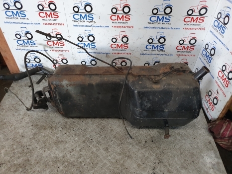Lamborghini 1106 4wd Right Hand Side Diesel Tank 0.257.8143.3/40 - Degvielas tvertne - Traktors: foto 1 Lamborghini 1106 4wd Right Hand Side Diesel Tank 0.257.8143.3/40 - Degvielas tvertne - Traktors: foto 1