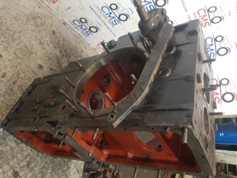 Lamborghini 1106, 956 Same Laser Rear Centre Housing 269.3111.0, 0.269.3111.0/50 - Aizmugurējā ass - Traktors: foto 2 Lamborghini 1106, 956 Same Laser Rear Centre Housing 269.3111.0, 0.269.3111.0/50 - Aizmugurējā ass - Traktors: foto 2