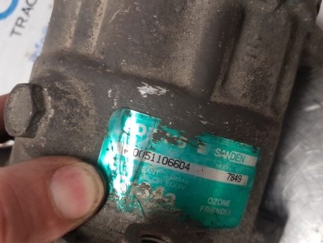 Lamborghini 950, Fiat, Ford, Same Air Conditioning Compressor Sanden 5165549 - Kondicioniera kompresors - Traktors: foto 2 Lamborghini 950, Fiat, Ford, Same Air Conditioning Compressor Sanden 5165549 - Kondicioniera kompresors - Traktors: foto 2