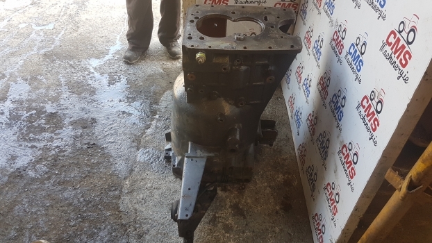 Landini Mythos Series 115 Transmision Gearbox Housing 3656400m2 - Pārnesumkārba un rezerves daļas - Traktors: foto 1 Landini Mythos Series 115 Transmision Gearbox Housing 3656400m2 - Pārnesumkārba un rezerves daļas - Traktors: foto 1
