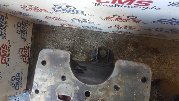 Landini Mythos Series 115 Transmision Gearbox Housing 3656400m2 - Pārnesumkārba un rezerves daļas - Traktors: foto 5 Landini Mythos Series 115 Transmision Gearbox Housing 3656400m2 - Pārnesumkārba un rezerves daļas - Traktors: foto 5
