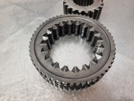 Landini Vision 105, Mccormick, Pto Sleeve Hub 3534486m1, 3539467m1 - Transmisija: foto 5 Landini Vision 105, Mccormick, Pto Sleeve Hub 3534486m1, 3539467m1 - Transmisija: foto 5