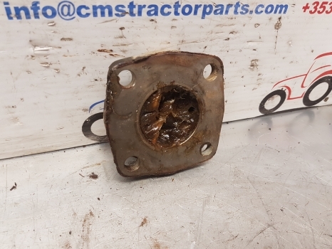 Landini Vision 95, 105 Front Axle King Pin Bottom Cover 3557994m1 - Priekšējā ass - Traktors: foto 1 Landini Vision 95, 105 Front Axle King Pin Bottom Cover 3557994m1 - Priekšējā ass - Traktors: foto 1