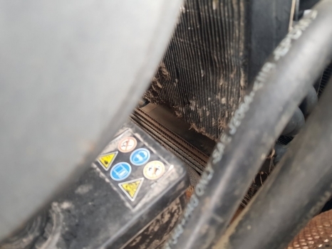 Landini Vision, Mythos Series Mythos 100 Hydraulic Oil Cooler 3656682m92 - Radiators - Traktors: foto 3 Landini Vision, Mythos Series Mythos 100 Hydraulic Oil Cooler 3656682m92 - Radiators - Traktors: foto 3