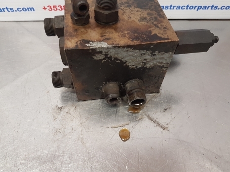 Manitou Mrt 2540, 2150, Mrt-x2150 Hydraulic Distribution Valve 057180030320020 - Hidrauliskais vārsts - Teleskopiskais iekrāvējs: foto 5 Manitou Mrt 2540, 2150, Mrt-x2150 Hydraulic Distribution Valve 057180030320020 - Hidrauliskais vārsts - Teleskopiskais iekrāvējs: foto 5