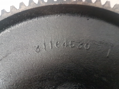 Massey Ferguson 135, 100, 200, 300 Series Engine Idle Gear 90t 31164530 - Pārnesumkārba un rezerves daļas - Traktors: foto 2 Massey Ferguson 135, 100, 200, 300 Series Engine Idle Gear 90t 31164530 - Pārnesumkārba un rezerves daļas - Traktors: foto 2